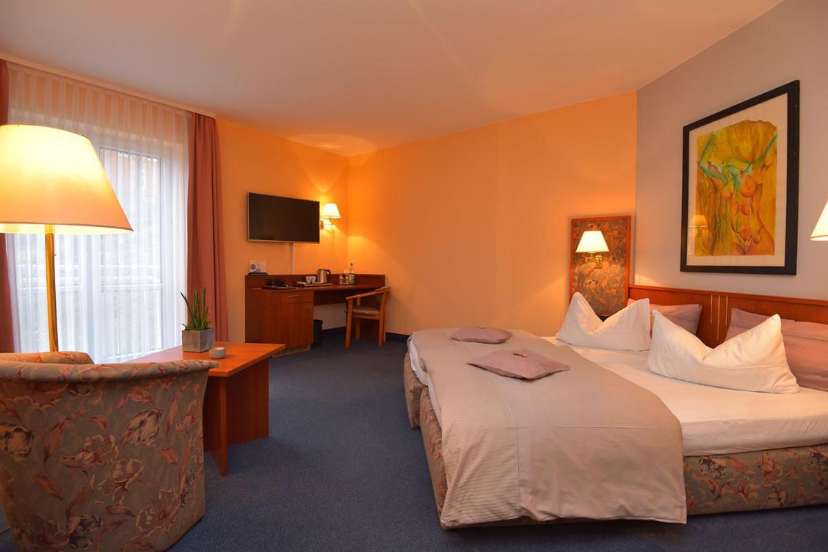Altstadthotel An Der Werra Meiningen Exterior photo